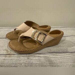 MODARE Cream Tan Wedge Shoes with Adjustable Buckle/size 6.5